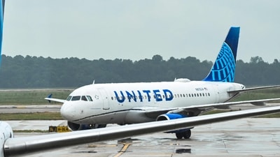 After issuing the ‘Mayday’ alert, the flight continued to circle northwest of Washington. (AFP) After issuing the ‘Mayday’ alert, the flight continued to circle northwest of Washington. (AFP)