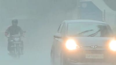 Heavy rain visuals from Rajaji Marg in Delhi on Tuesday. (ANI) Heavy rain visuals from Rajaji Marg in Delhi on Tuesday. (ANI)