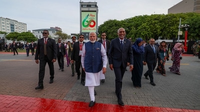 PM Narendra Modi with Maldives President Mohamed Muizzu on the concluding day of his visit to the island nation on July 26. (X/@narendramodi)