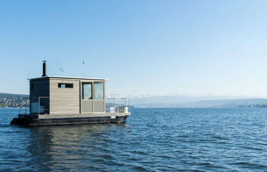 Try winter bathing: a brisk dip followed by relaxing sauna Try winter bathing: a brisk dip followed by relaxing sauna