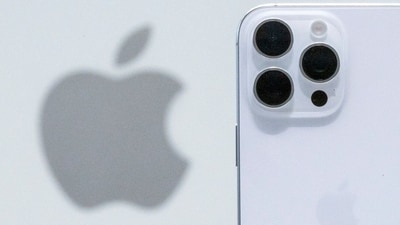 Internally, the iPhone Fold could be powered by Apple’s future-generation A20-series chip. (David Paul Morris/Bloomberg) Internally, the iPhone Fold could be powered by Apple’s future-generation A20-series chip. (David Paul Morris/Bloomberg)