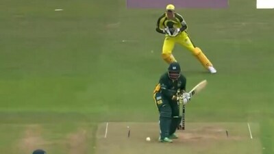 Hastings bowled an 18-ball over (X) Hastings bowled an 18-ball over (X)