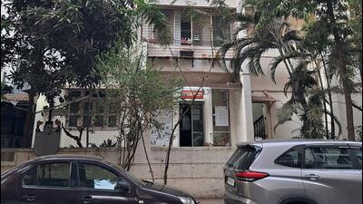 In the 1980s and early 1990s, three floors were added to the two-storey bungalow courtesy the regime of Transferable Development Rights (TDR), which enabled developers to construct floors above existing buildings In the 1980s and early 1990s, three floors were added to the two-storey bungalow courtesy the regime of Transferable Development Rights (TDR), which enabled developers to construct floors above existing buildings