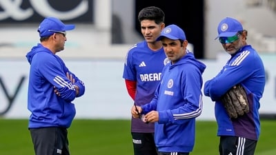 London: India's headcoach Gautam Gambhir, chairperson of BCCI selection committee Ajit Agarkar, batting coach Sitanshu Kotak with captain Shubman Gill during a training session ahead of the fifth Test cricket match between India and England, in London, Wednesday, July 30, 2025. (PTI Photo/R Senthilkumar)
(PTI07_30_2025_000510B) (PTI) London: India's headcoach Gautam Gambhir, chairperson of BCCI selection committee Ajit Agarkar, batting coach Sitanshu Kotak with captain Shubman Gill during a training session ahead of the fifth Test cricket match between India and England, in London, Wednesday, July 30, 2025. (PTI Photo/R Senthilkumar)
(PTI07_30_2025_000510B) (PTI)