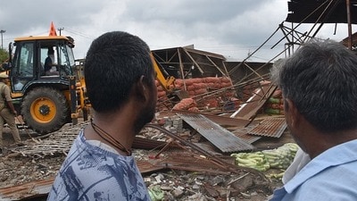 The anti-encroachment drive on the Mandi Samiti premises. (Sourced)