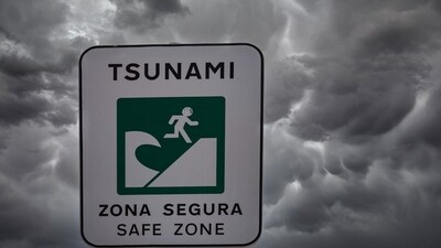 Hawaii is under a tsunami watch. (Unsplash)