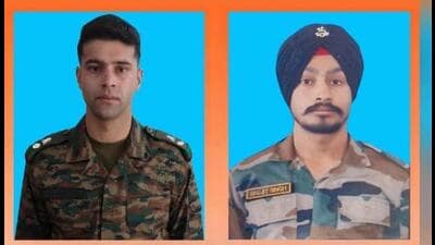 While Lt Col Bhanu Pratap Singh was from Pathankot, Daljeet Singh was a native of Gurdaspur. (HT Photo)
