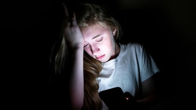 Australia announces social media ban for kids under 16