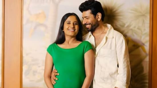 Viineet Kumar Singh reveals taking paternity leave to be with family.