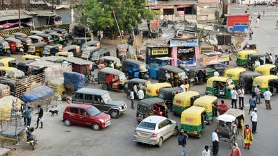 With 50,000 drivers potentially participating in protests, commuters may face disruptions as union leaders demand higher fares to match inflation and operational costs. (Santosh Kumar /Hindustan Times) With 50,000 drivers potentially participating in protests, commuters may face disruptions as union leaders demand higher fares to match inflation and operational costs. (Santosh Kumar /Hindustan Times)