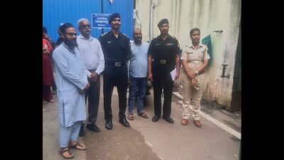 After verifying facts related to the incident at the police station, the visitors went to his home to show support for the family, the family members said. (HT PHOTO)