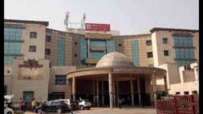 Despite being a premier super-specialty institute, SGPGI lacks an eye bank, limiting its ophthalmology department from conducting corneal transplants. The institute is now striving to bridge this gap. (File Photo) Despite being a premier super-specialty institute, SGPGI lacks an eye bank, limiting its ophthalmology department from conducting corneal transplants. The institute is now striving to bridge this gap. (File Photo)