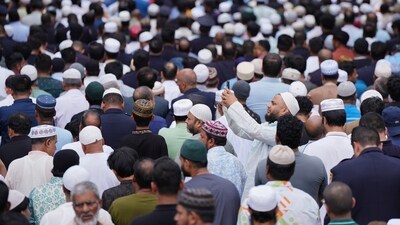 Thousands of Muslim men gather outside the Parkchester Jame Masjid to honor NYPD officer Didarul Islam during his funeral. (AP Photo/Angelina Katsanis) (AP) Thousands of Muslim men gather outside the Parkchester Jame Masjid to honor NYPD officer Didarul Islam during his funeral. (AP Photo/Angelina Katsanis) (AP)