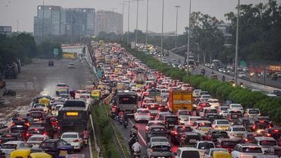 Social media platforms were flooded with images and videos of submerged roads, long snarls, and stalled vehicles. (Parveen Kumar/Hindustan Times) Social media platforms were flooded with images and videos of submerged roads, long snarls, and stalled vehicles. (Parveen Kumar/Hindustan Times)
