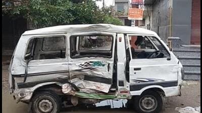 The mangled van after the accident that occurred on the Meerut-Karnal highway near the Kankerkheda police station area around 7am. (Sourced) The mangled van after the accident that occurred on the Meerut-Karnal highway near the Kankerkheda police station area around 7am. (Sourced)