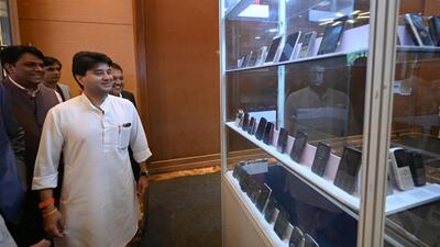 Union Minister Jyotiraditya Scindia at the mobile conclave in New Delhi on Thursday. (Arvind Yadav/HT PHOTO) Union Minister Jyotiraditya Scindia at the mobile conclave in New Delhi on Thursday. (Arvind Yadav/HT PHOTO)