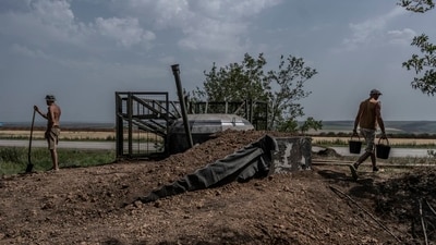 Inside Ukraine’s Effort to Fortify Hundreds of Miles of Defensive Lines Inside Ukraine’s Effort to Fortify Hundreds of Miles of Defensive Lines