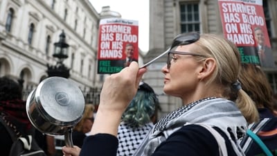 Pro-Palestinian demonstrators gather outside Downing Street with pots and pans on the day Britain’s Prime Minister Keir Starmer recalls cabinet from summer recess to discuss Gaza, in London on July 29 Pro-Palestinian demonstrators gather outside Downing Street with pots and pans on the day Britain’s Prime Minister Keir Starmer recalls cabinet from summer recess to discuss Gaza, in London on July 29