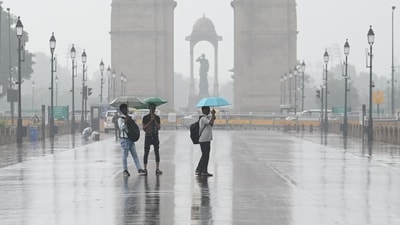 Due to regular rainfall on 23 out of 31 days this month, Delhi recorded its cleanest air for the month of July in the past 10 years. (Vipin Kumar/Hindustan Times) Due to regular rainfall on 23 out of 31 days this month, Delhi recorded its cleanest air for the month of July in the past 10 years. (Vipin Kumar/Hindustan Times)