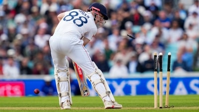 The duo reduced England from 109/1 at lunch to 247 all out as Chris Woakes was not available to bat due to a shoulder injury. (PTI) The duo reduced England from 109/1 at lunch to 247 all out as Chris Woakes was not available to bat due to a shoulder injury. (PTI)