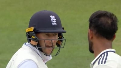 Joe Root and Prasidh Krishna were involved in a heated exchange (Screengrab - JioHotstar) Joe Root and Prasidh Krishna were involved in a heated exchange (Screengrab - JioHotstar)