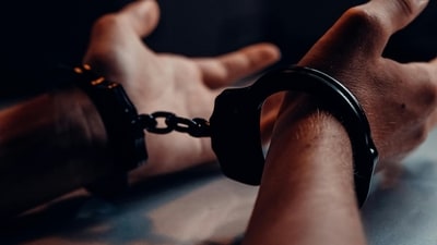 Bengaluru police reportedly shot the suspects in self-defence after they resisted arrest and attempted to attack the officers with a dagger. (Pexel) Bengaluru police reportedly shot the suspects in self-defence after they resisted arrest and attempted to attack the officers with a dagger. (Pexel)