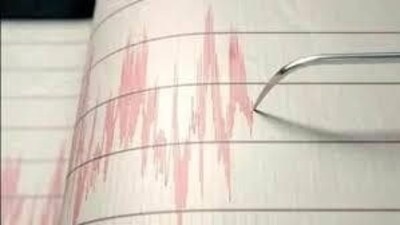 An earthquake of magnitude 3.3 on the Richter scale was recorded at 12:46 am, with its epicentre 15 km east of Rohtak at a depth of 10 km, the National Centre for Seismology said. (HT File)