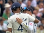 Akash Deep and Ben Duckett share a hug