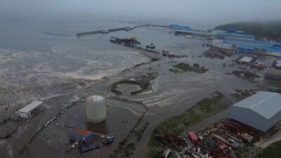 Hurricane Gil was promptly elevated to hurricane status after initially being categorized as a tropical storm. REUTERS/Marco Garcia (REUTERS)