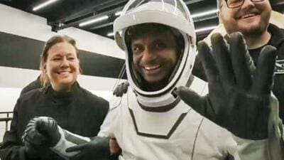 Shukla became the second Indian to travel to space after Rakesh Sharma’s sojourn as part of the Soviet Russian mission in 1984. (PTI photo) Shukla became the second Indian to travel to space after Rakesh Sharma’s sojourn as part of the Soviet Russian mission in 1984. (PTI photo)