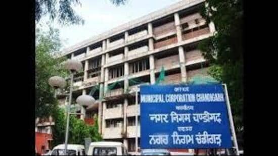 Municipal commissioner Amit Kumar has issued a stern warning to all violators, emphasising that no individual or institution is above the law when it comes to maintaining public hygiene. (HT File Photo)