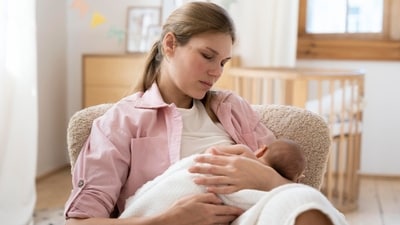 A mother's mental health affects her breastfeeding journey. (Freepik) A mother's mental health affects her breastfeeding journey. (Freepik)