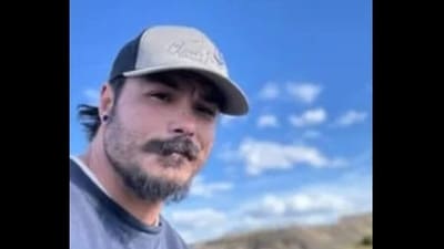 Travis Decker spotted? Drones, K9 teams comb Pacific Crest Trail near Snoqualmie Pass (Wenatchee Police Department) Travis Decker spotted? Drones, K9 teams comb Pacific Crest Trail near Snoqualmie Pass (Wenatchee Police Department)