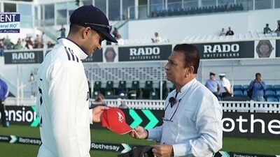 Sunil Gavaskar shared a heartwarming moment with Indian captain Shubman Gill (X) Sunil Gavaskar shared a heartwarming moment with Indian captain Shubman Gill (X)