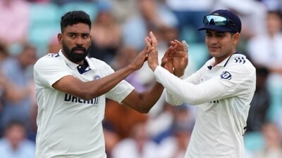 England seemed to have the upper hand needing just 35 runs with four wickets in hand, but Mohammed Siraj unleashed his inner warrior from the very first ball, making life miserable for the batters and flipping the script in India’s favour. (AP) England seemed to have the upper hand needing just 35 runs with four wickets in hand, but Mohammed Siraj unleashed his inner warrior from the very first ball, making life miserable for the batters and flipping the script in India’s favour. (AP)
