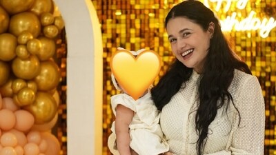 Yuvika Chaudhary with daughter Ikleen Yuvika Chaudhary with daughter Ikleen