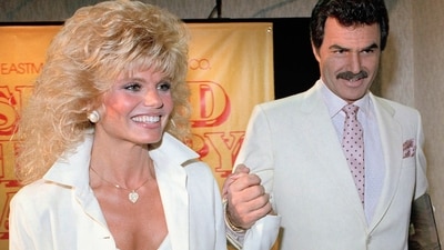 Loni Anderson attending the 17th Costume Designers Guild Awards with Burt Reynolds at the Beverly Hilton Hotel in 2015. The pair starred together in the 1983 comedy Stroker Ace, tying the knot later, and became the it-couple for tabloids, before their messy 1994 split. (Chris Pizzello/AP) Loni Anderson attending the 17th Costume Designers Guild Awards with Burt Reynolds at the Beverly Hilton Hotel in 2015. The pair starred together in the 1983 comedy Stroker Ace, tying the knot later, and became the it-couple for tabloids, before their messy 1994 split. (Chris Pizzello/AP)