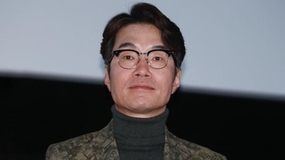 Song Young-kyu made his debut in a 1994 children's musical. (X/@MerGarza)