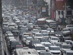 There was a long traffic jam on Faizabad road due to continuous rainfall in Lucknow on Monday. (Deepak Gupta/HT Photo) There was a long traffic jam on Faizabad road due to continuous rainfall in Lucknow on Monday. (Deepak Gupta/HT Photo)