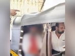 The incident took place near Narpoli-Dhamankar Naka on the Thane-Bhiwandi metro route.