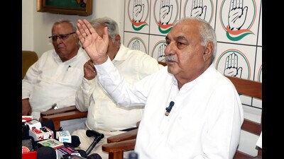 Ex Haryana chief minister Bhupinder Singh Hooda during a press conference in Rohtak on Tuesday. (Manoj Dhaka/HindustanTime) Ex Haryana chief minister Bhupinder Singh Hooda during a press conference in Rohtak on Tuesday. (Manoj Dhaka/HindustanTime)