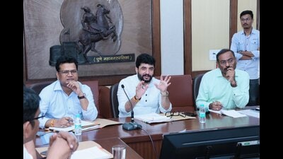 Following directions from the Supreme Court, the state government had issued a notification instructing local bodies to begin the ward delimitation and voter list division processes. (FILE)