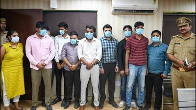 Police said the suspects had been selling policies after scamming people for the past three years by buying personal data from local vendors. (Sunil Ghosh/HT Photo) Police said the suspects had been selling policies after scamming people for the past three years by buying personal data from local vendors. (Sunil Ghosh/HT Photo)
