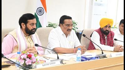 Union jal shakti minister CR Patil with Punjab and Haryana CMs Bhagwant Mann and Nayab Singh Saini in New Delhi. (HT photo) Union jal shakti minister CR Patil with Punjab and Haryana CMs Bhagwant Mann and Nayab Singh Saini in New Delhi. (HT photo)
