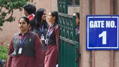 AAP says Delhi govt bill on school fee hike favours private school owners (Sunil Ghosh / Hindustan Times / For representation) AAP says Delhi govt bill on school fee hike favours private school owners (Sunil Ghosh / Hindustan Times / For representation)