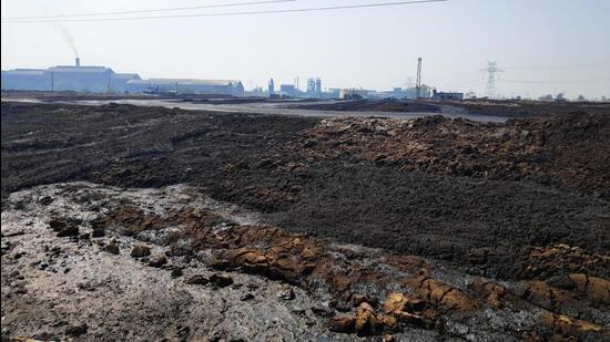 NGT imposes ₹39.3 lakh fine on distillery for environmental violations