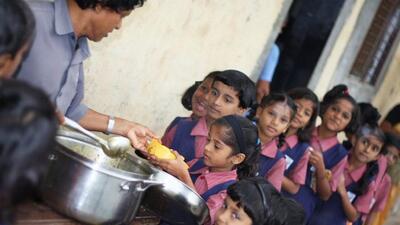 A key provision mandates that headmasters or designated teachers must taste the cooked meal at least 30 minutes before it is served to students. (REPRESENTATIVE PHOTO) A key provision mandates that headmasters or designated teachers must taste the cooked meal at least 30 minutes before it is served to students. (REPRESENTATIVE PHOTO)