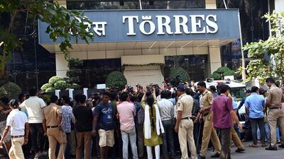 Mumbai, India. Jan 07, 2025: Investors gathered in large numbers outside the office of Torres Jewellers in Dadar, Mumbai, demanding the return of their principal amounts after the company failed to pay the promised returns on its investment schemes. The Mumbai police booked the company's directors for committing multi-million fraud. Mumbai, India. Jan 05, 2025. (Photo by Raju Shinde/HT Photo) (Hindustan Times) Mumbai, India. Jan 07, 2025: Investors gathered in large numbers outside the office of Torres Jewellers in Dadar, Mumbai, demanding the return of their principal amounts after the company failed to pay the promised returns on its investment schemes. The Mumbai police booked the company's directors for committing multi-million fraud. Mumbai, India. Jan 05, 2025. (Photo by Raju Shinde/HT Photo) (Hindustan Times)