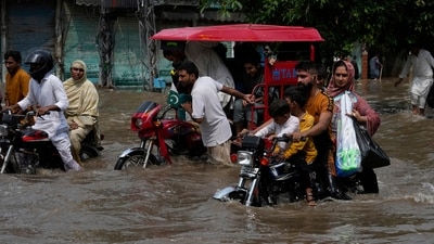 PDMA has issued a rainfall alert for KP, forecasting isolated rainfall and thunderstorms over the next 12 to 24 hours in several parts of Khyber Pakhtunkhwa (AP) PDMA has issued a rainfall alert for KP, forecasting isolated rainfall and thunderstorms over the next 12 to 24 hours in several parts of Khyber Pakhtunkhwa (AP)