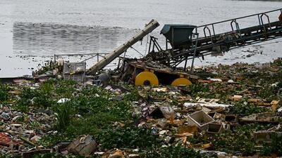 Polluted Mithi River in BKC and Kurla area of Mumbai. (Raju Shinde/ HT Photo) Polluted Mithi River in BKC and Kurla area of Mumbai. (Raju Shinde/ HT Photo)